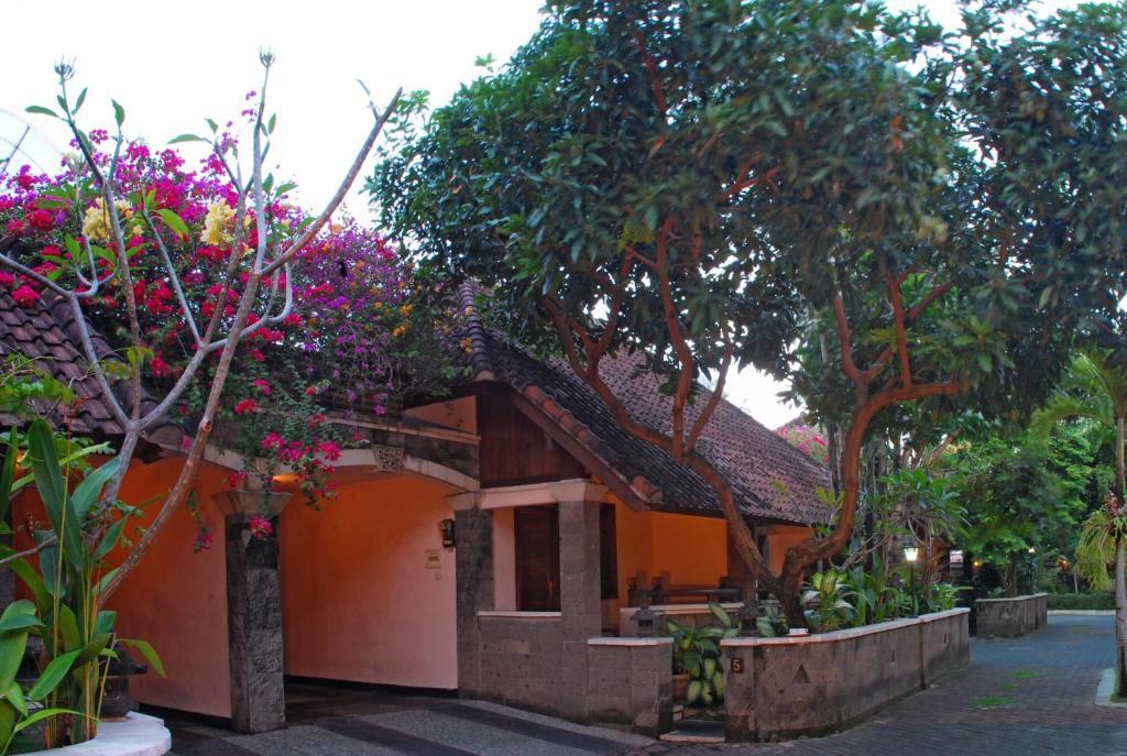 Taman Ayu 212 Denpasar Exterior foto